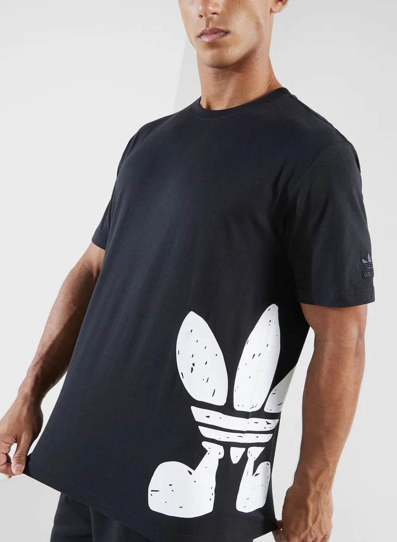 adidas Originals Street Logo T-Shirt