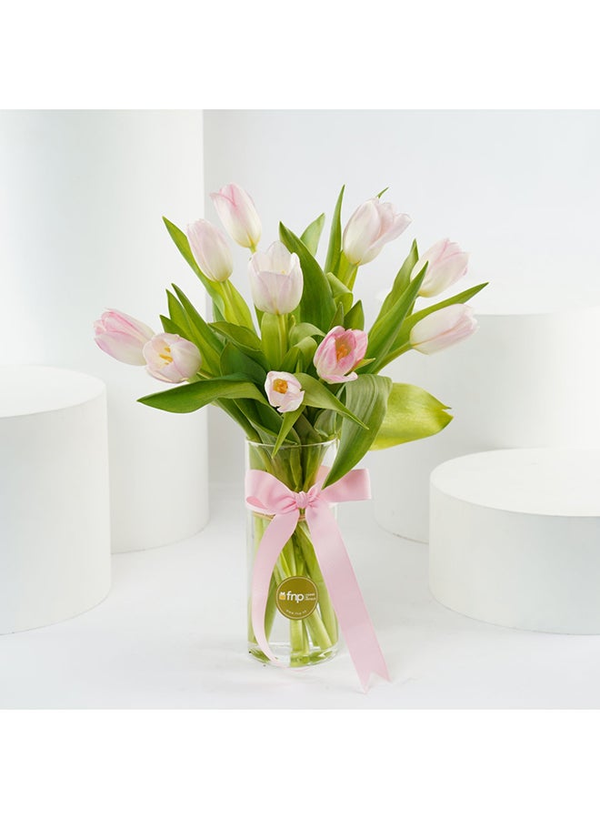 آمال مزهرية توليب زهري