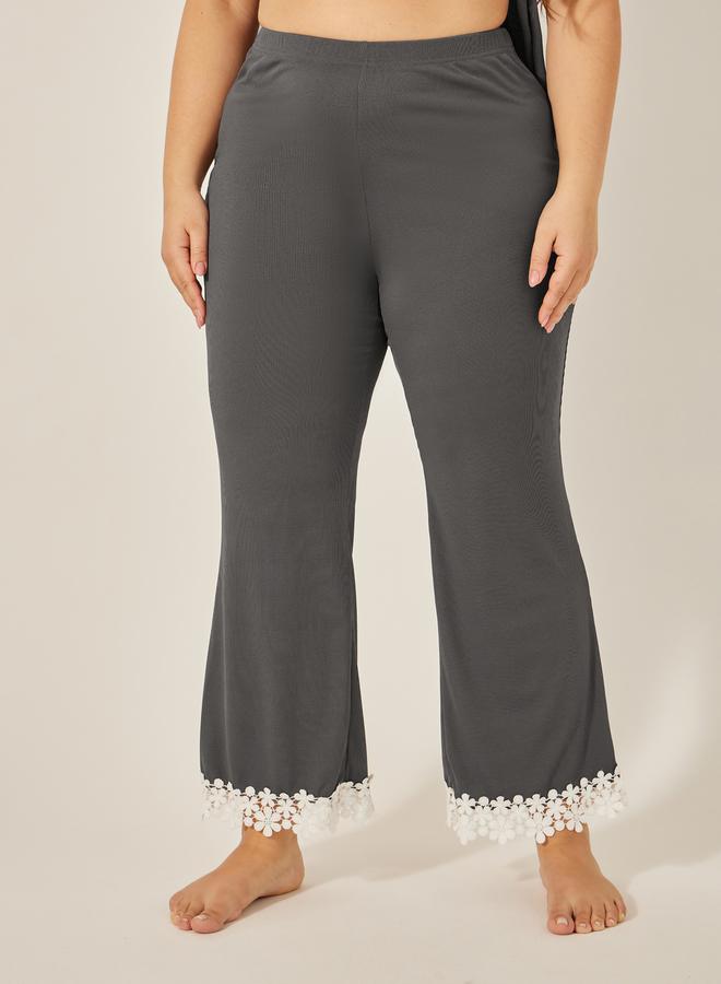 Styli matching pyjama set with peplum top and lace detailing  - Image 5