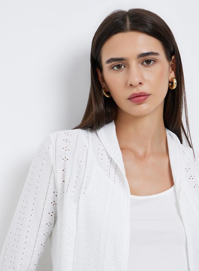 تايك تو كارديجان نسائي أبيض سادة بتفاصيل دانتيل وفتحة أمامية - Image 3