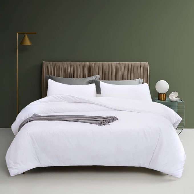 WHITE COMFORTER KING SIZE 3 PIECES LIGHTWEIGHT SOLID WHITE BEDDING SET KING ALL SEASON SOFT PURE WHITE KING SIZE COMFORTER SET EXTRA FLUFFY ULTRA COMFY BED QUILT 1 COMFORTER 2 PILLOWCASES