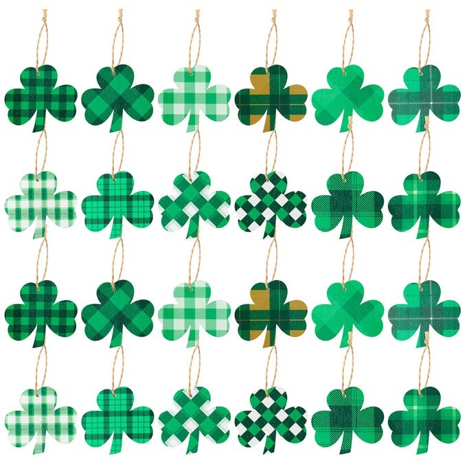 25 Pack Clover Wooden Ornament Classic Styles of St Patricks Day Hanging Wooden Pendant Clover Shaped Cutouts Tree Pendant for Celebrate Irish Day PartySaint Pattys Day Home Hanging Decor