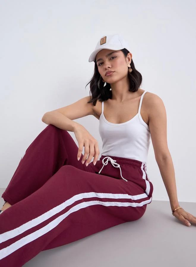 Styli Styli Burgundy Side Seam Taping Detail Wide Leg Joggers