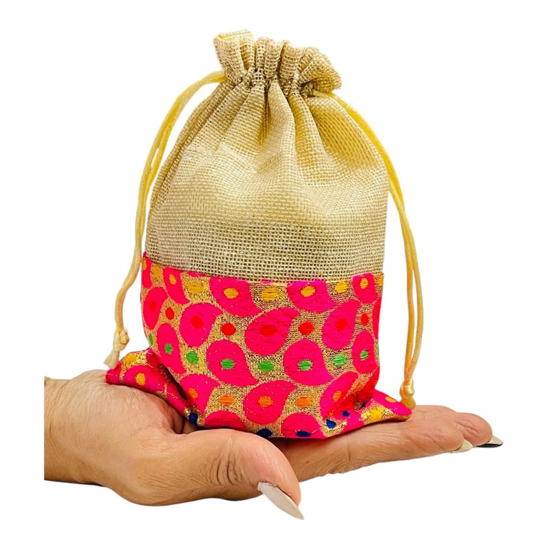 Kriwin Womens Pack Of 25 Pcs Small Size Brocade & Jute Potli Gift Bags (18 X 12 Cm) Magenta & Beige - Image 3