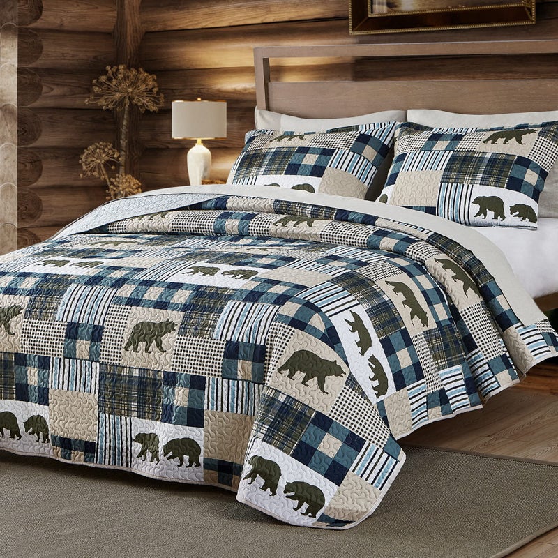 UMCHORD Cabin Quilt Set King, Christmas Rustic Quilt Coverlet Bed Set, 3-Piece Lightweight Reversible All Season Quilt Set, Lodge Bedspread Quilt with 2 Shams - Image 1