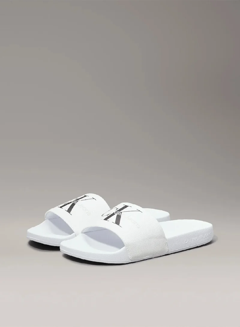 كالفن كلاين جينز شبشب من قماش كانفاس