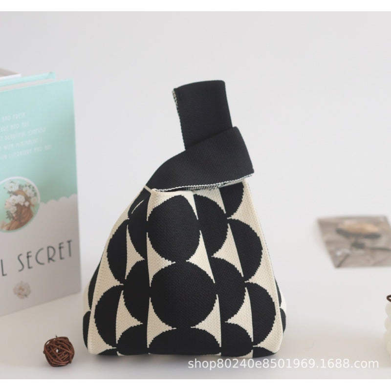 Panda Knitted Bag Handbag Souvenir Bucket Versatile Bag Various Options Lightweight Matching - Image 1