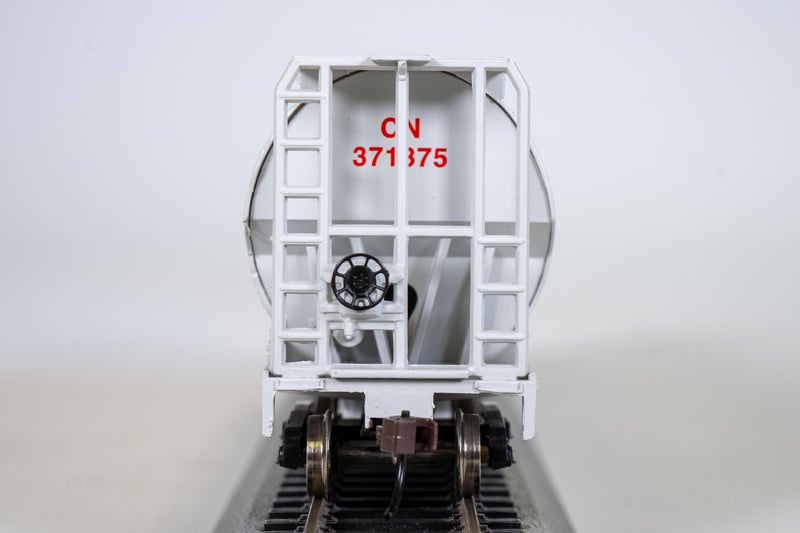 Bachmann Trains - Canadian 4 Bay Cylindrical Grain Hopper - CN Environmental - HO Scale, Grey, 8 - Image 4