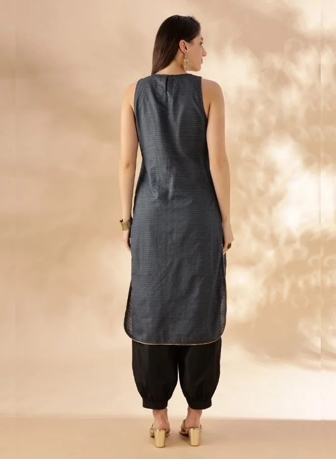 Abhishti Charcoal Check Sleeveless Kurta