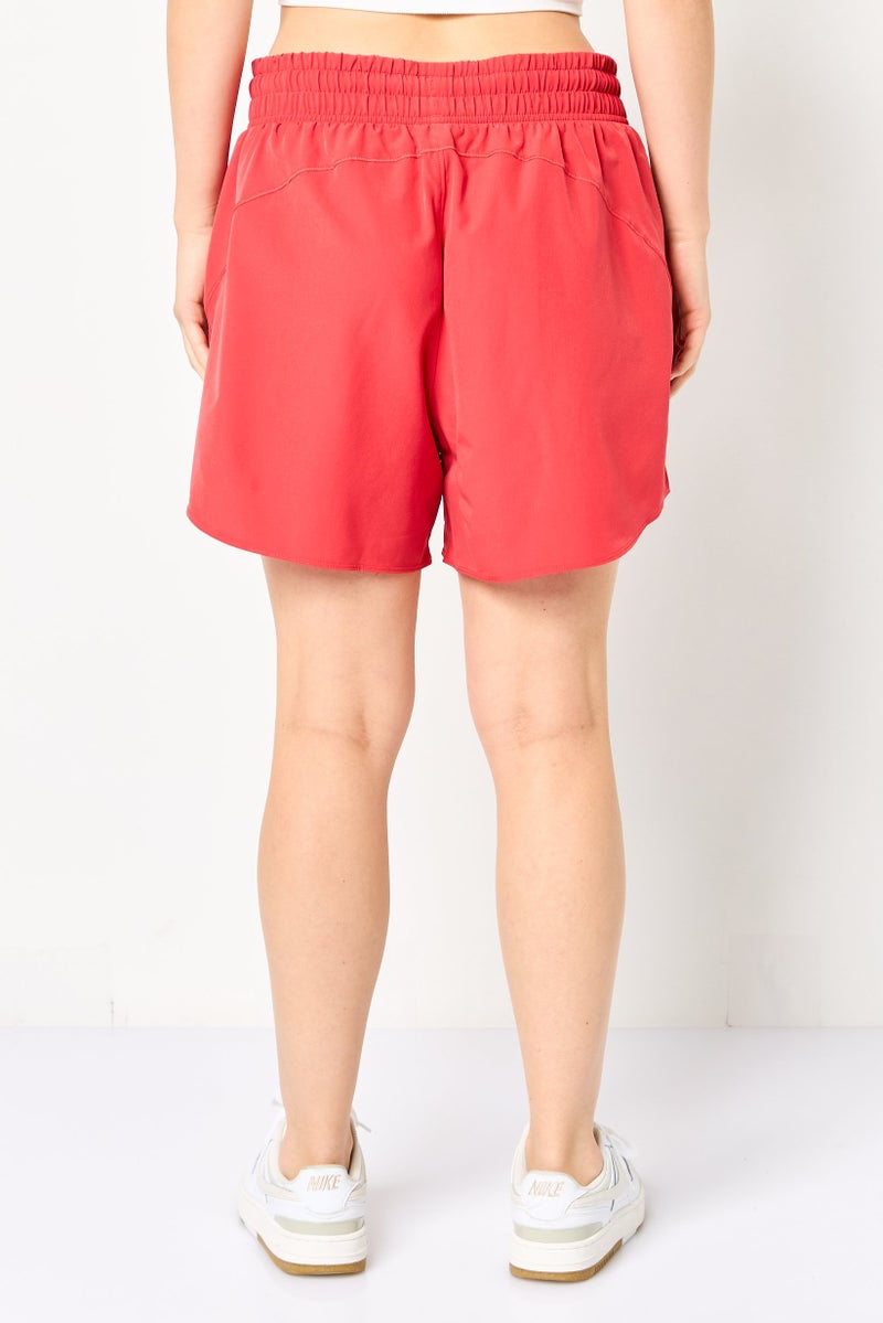 UNDER ARMOUR شورتات تدريب رياضية للنساء، أحمر غامق - Image 3