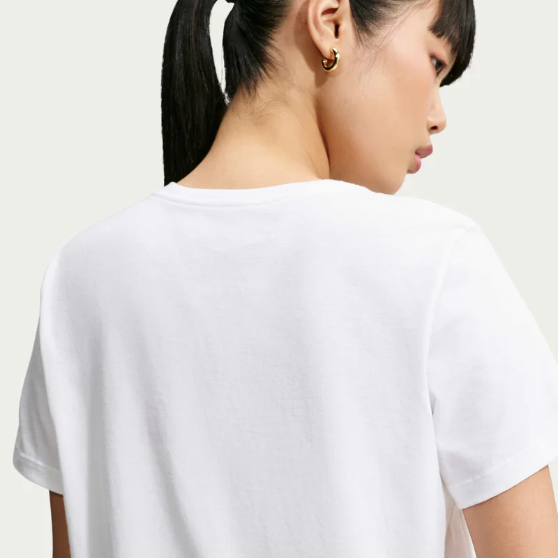 Nike Women's Sportswear Essentials Logo T-Shirt