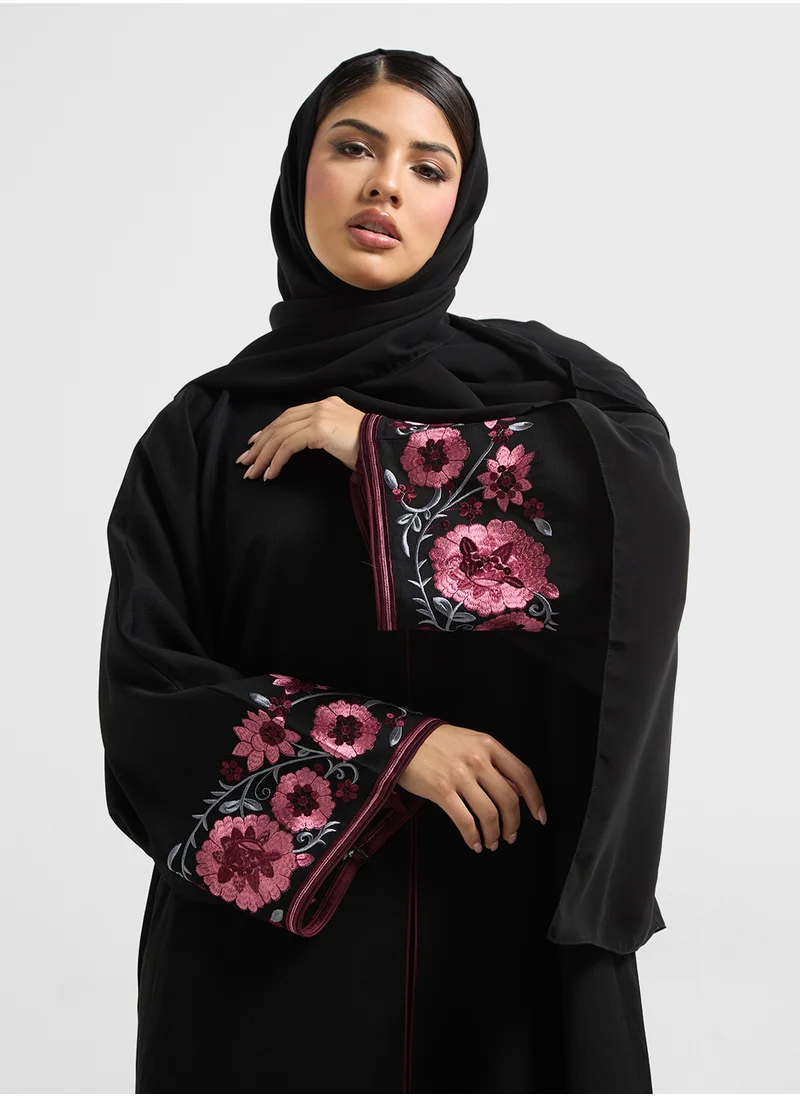 hayas closet Embroidered Flared Sleeve Abaya