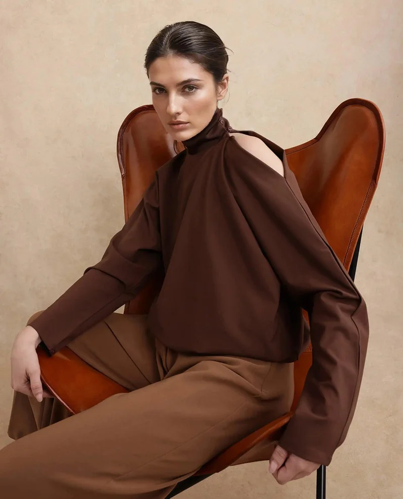 Rareism Women's High Neck Plain Top