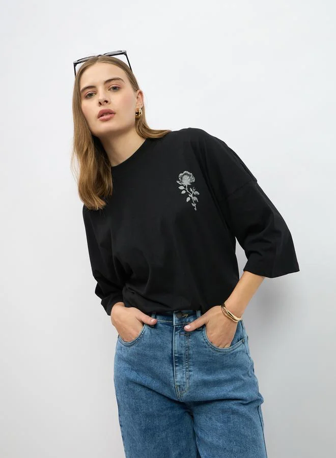Styli Graphic Print Oversized Round Neck T-Shirt