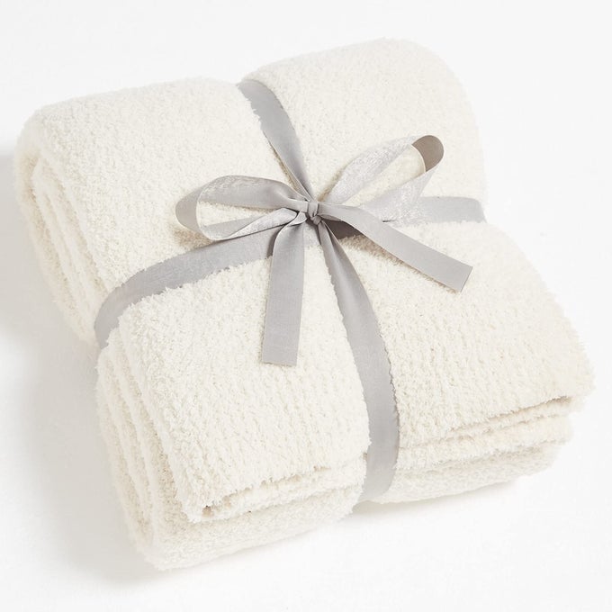 KNIT THROW BLANKET FOR COUCH CREAM WHITE SUPER SOFT LIGHTWEIGHT PLUSH FUZZY FLUFFY COZY BLANKETS AND THROWS FOR SOFA BED 50 X 60 INCHES