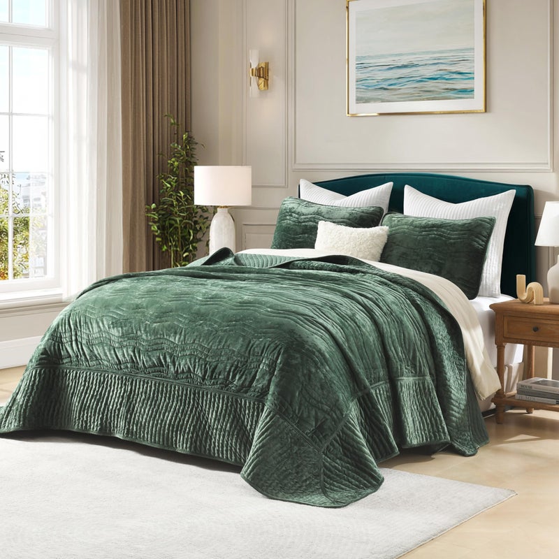AJOCCI Velvet California King Size Quilt, Oversized California Comforter Set Emerald Green Bedding Set (118â€*106â€) with 2 Pillow Shams, Luxurious Quilt Set,All-Season 3 Pieces - Image 2