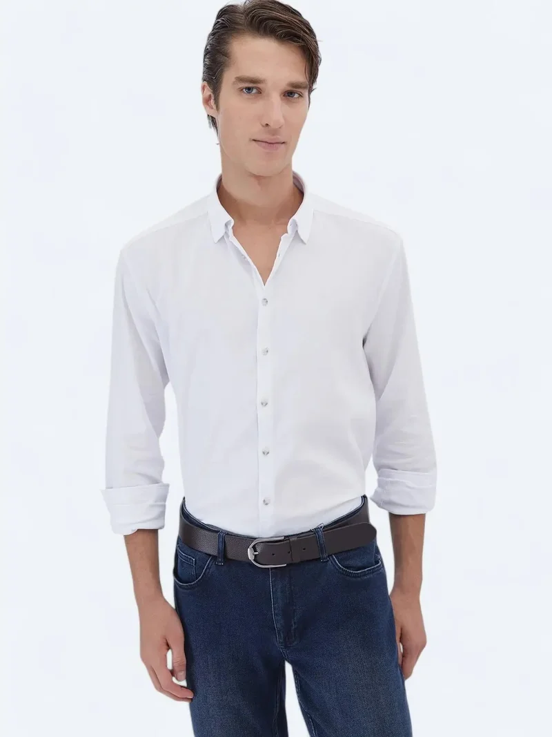 كيب قميص أبيض سادة بقصة عادية من مزيج القطن