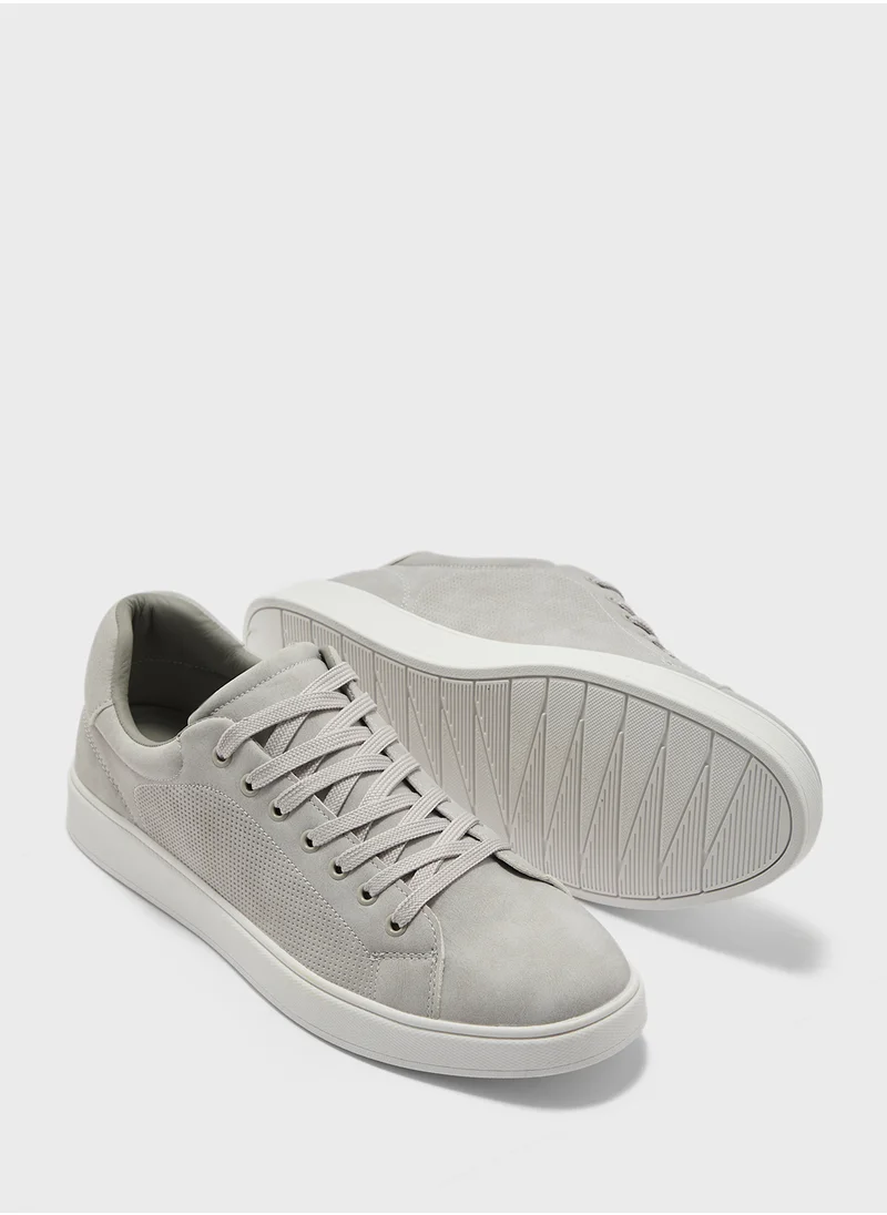 سفنتي فايف Casual Essential Sneakers