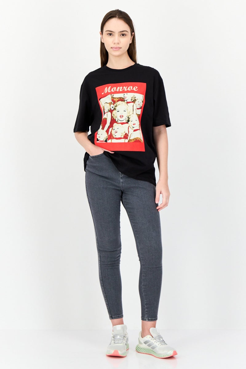 Marilyn Monroe Women Oversized Fit Crew Neck Short Sleeves Graphic Print T-Shirt, Black - Image 4