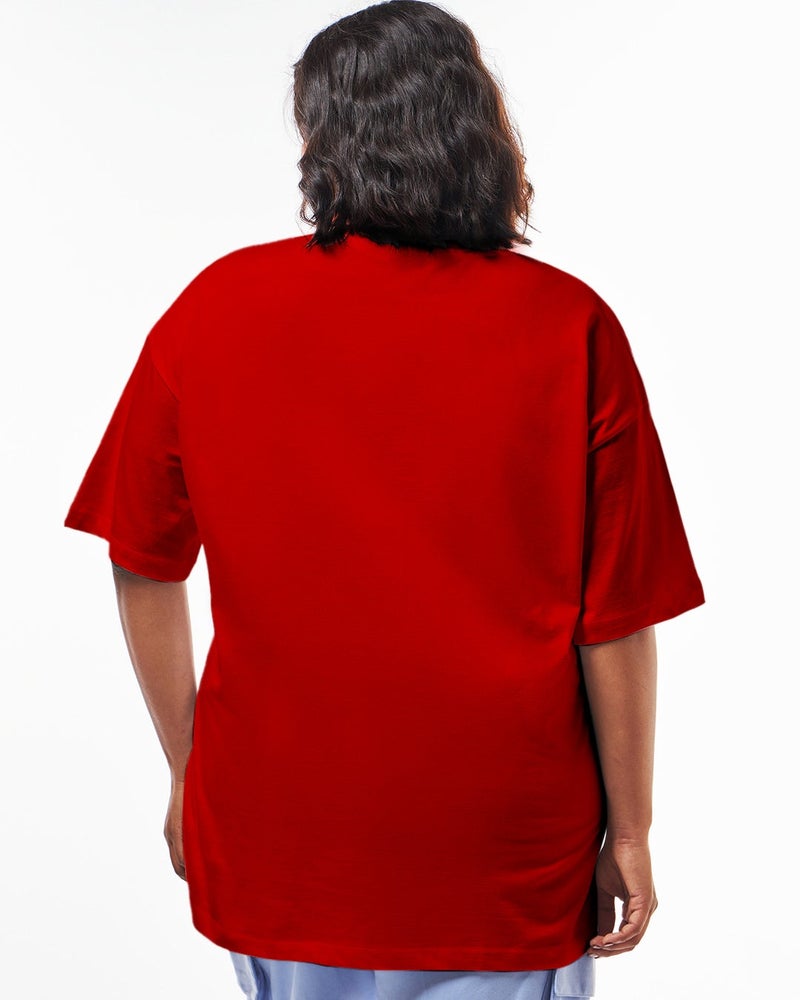 بيواكوف تي شيرت نسائي مقاس كبير مطبوع برسومات أمتعة عاطفية باللون الأحمر - Image 3