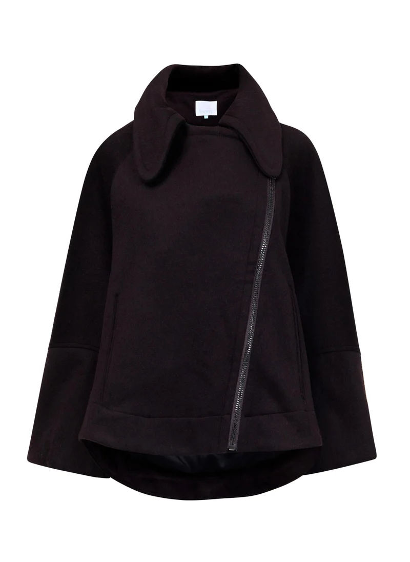 ليم سترة بأكمام عريضة