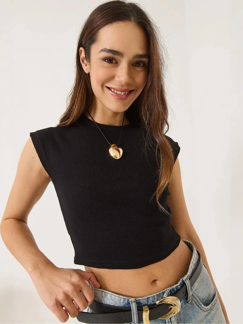 Bianco Lucci LUCCI Crew Neck Crop T-Shirt