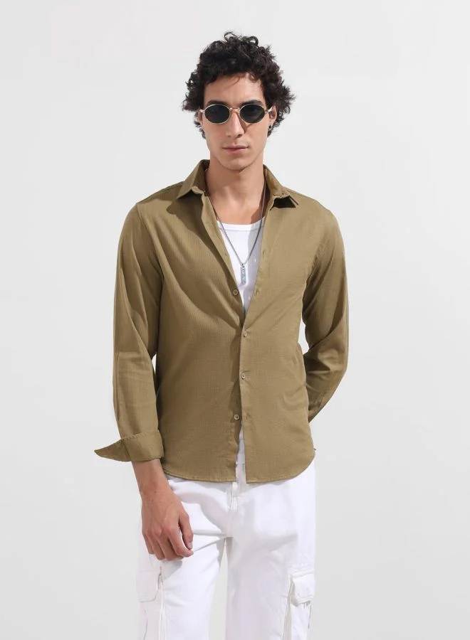 The Indian Garage Co Men Slim Fit Solid Cutaway Collar Full Sleeves Shirt