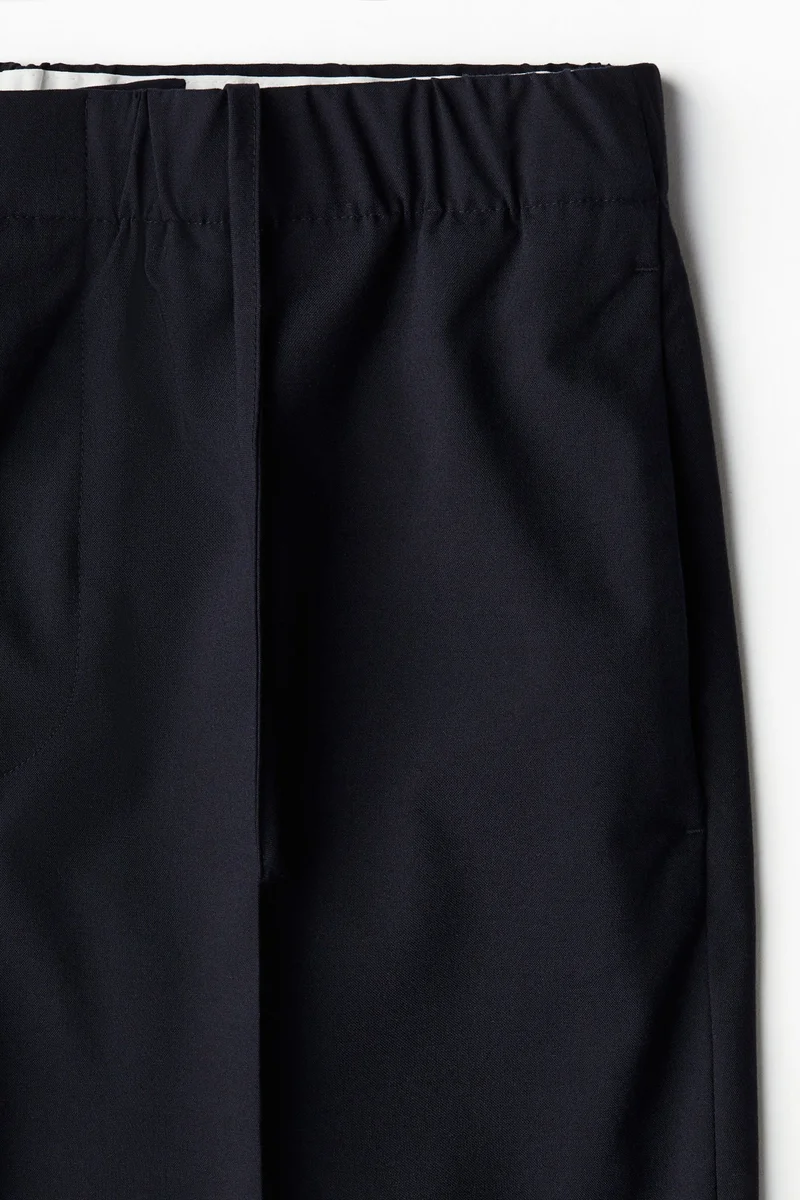 H&M Relaxed Fit Tapered Trousers