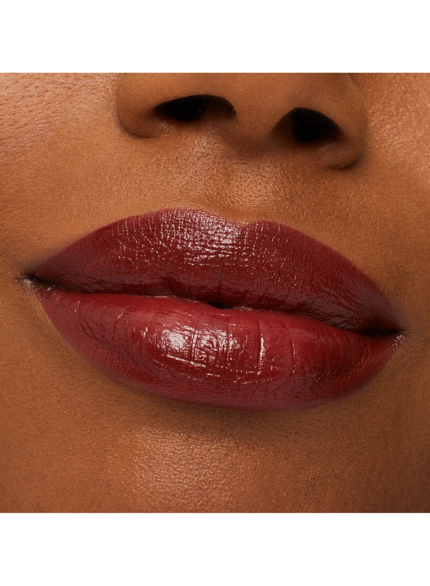 أحمر شفاه ماكسيمال ساتان ميني - باراماونت