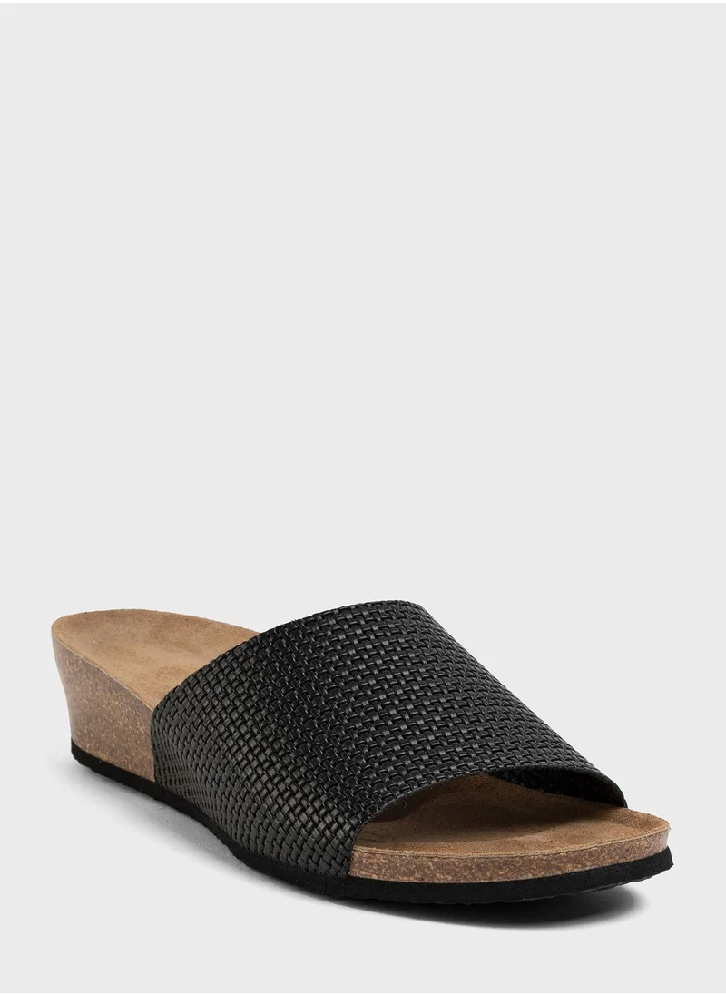 BAYTON Ventura One Strap Wedge Sandals