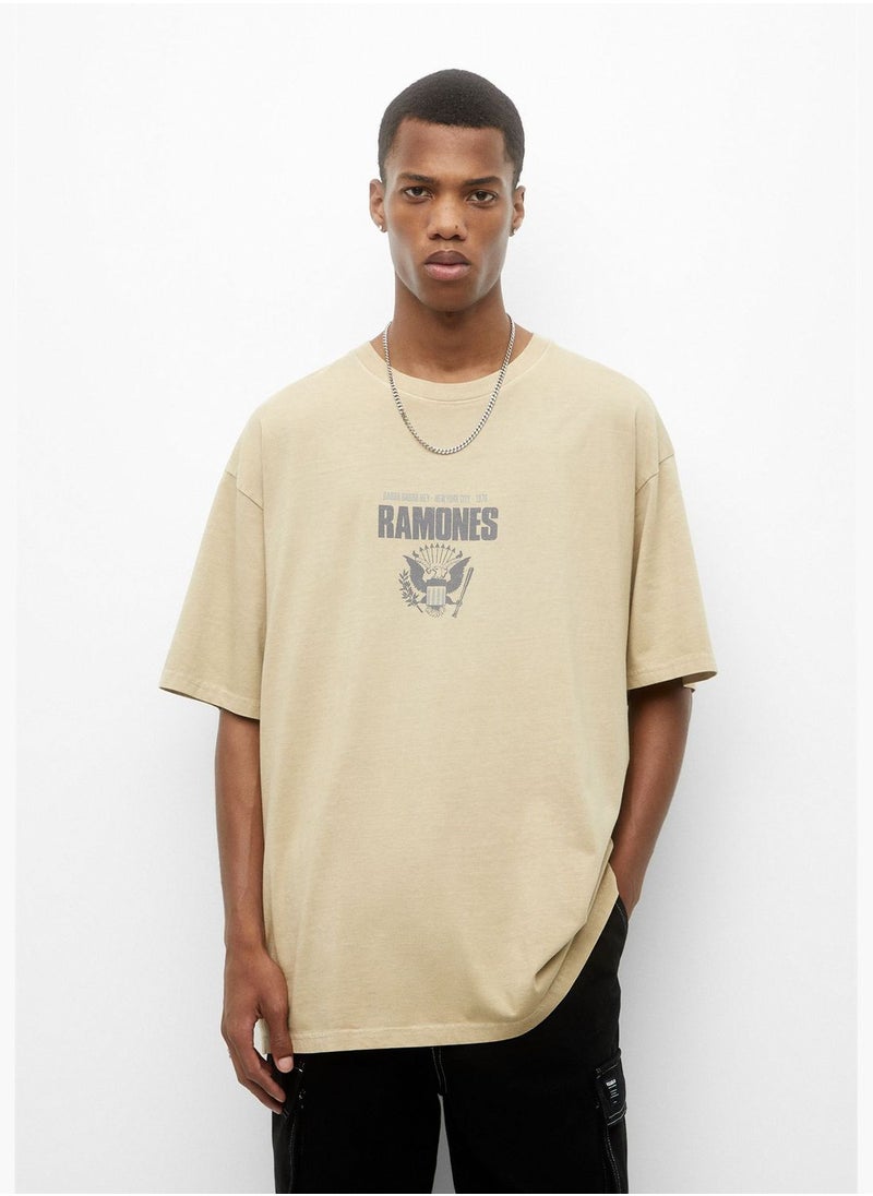 PULL&BEAR - Garment dye Ramones T-shirt - Image 1