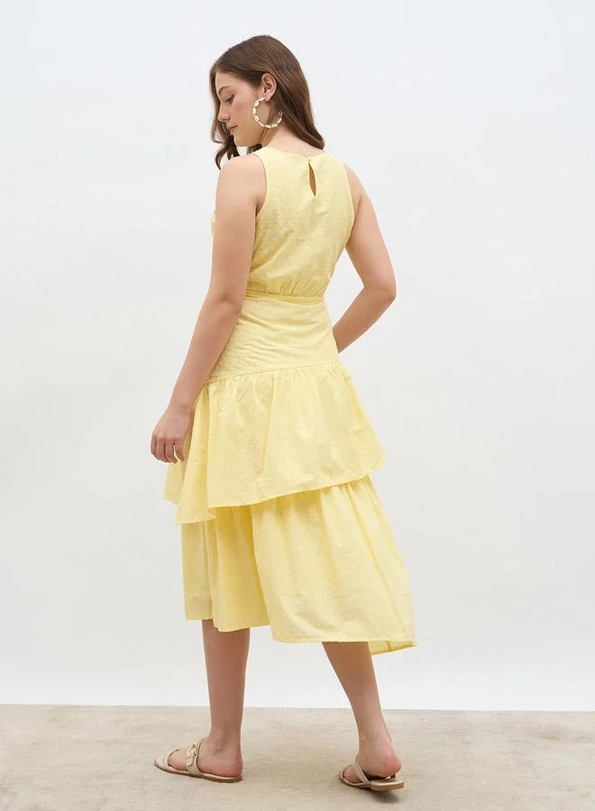 Styli Styli Solid Sleeveless Layered Midi Dress