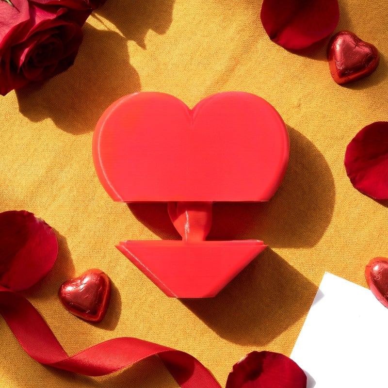 Civaner 1 Pack Valentine Funny Gift in Heart Box Prank Funny Surprise for Her or Him Valentines Day Gift for Boyfriend Girlfriend Cute Desk Love Joke Ornament 38 x 32 Inch - Image 3