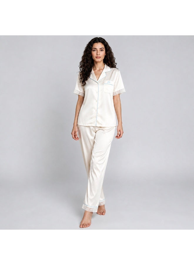 VELVIA Soft satin pajama set with short sleeves and lace trim - Image 1
