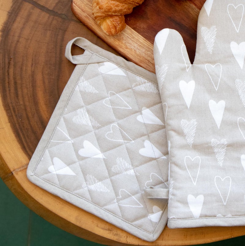 Oak & Lily Combo Set of Oven Mittens & Pot Holders | 100% Cotton | Heat Resistant & Cushioned | Washable | European Quality | for Cooking, Baking, BBQ & Microwave Use (Beige Ivory) - Image 4