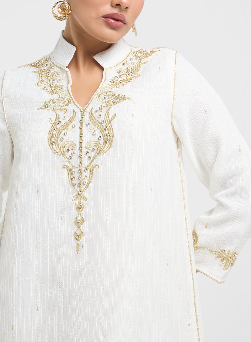 Khizana Embroidered Jalabiya - Image 3