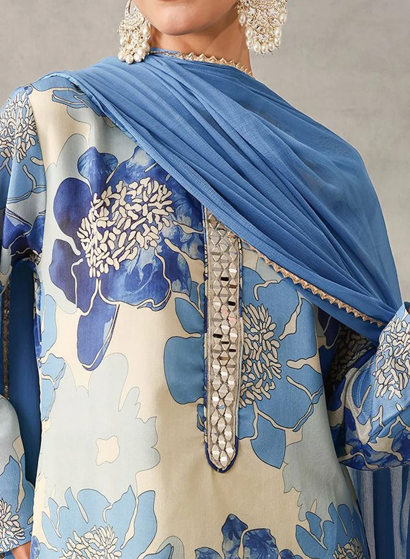 آي شين طقم كورتا نسائي من قطعتين بتصميم ذاتي من الشيفون بلون أوف وايت مع بنطلون بالازو كامل الطول بقصة عادية