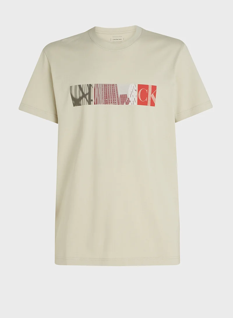 كالفن كلاين جينز Logo Print Crew Neck T-Shirt