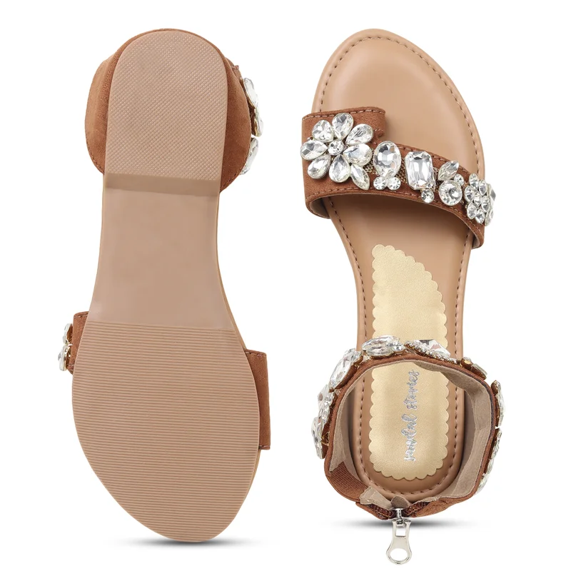 Sandal Stories صنادل جلاديتور نسائية كريستالية لامعة بنية