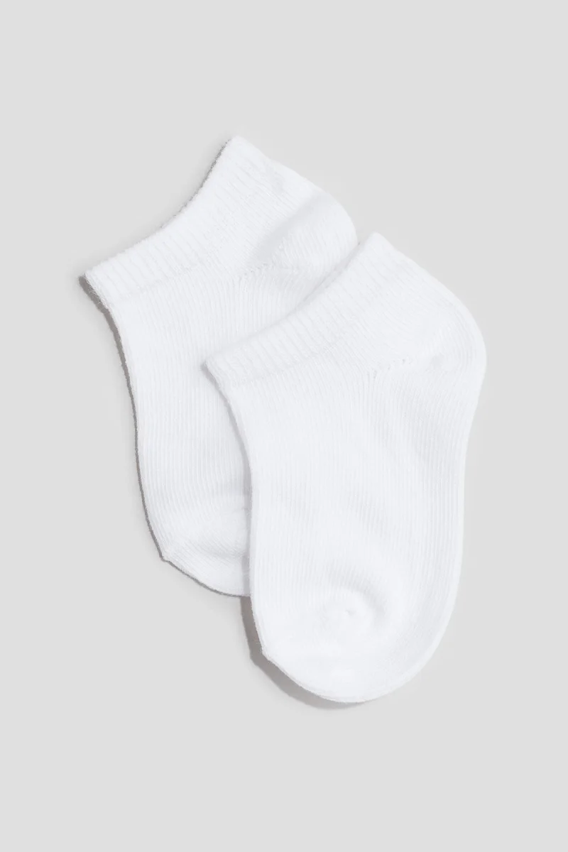 اتش اند ام جوارب رياضية عبوة من 5 قطع