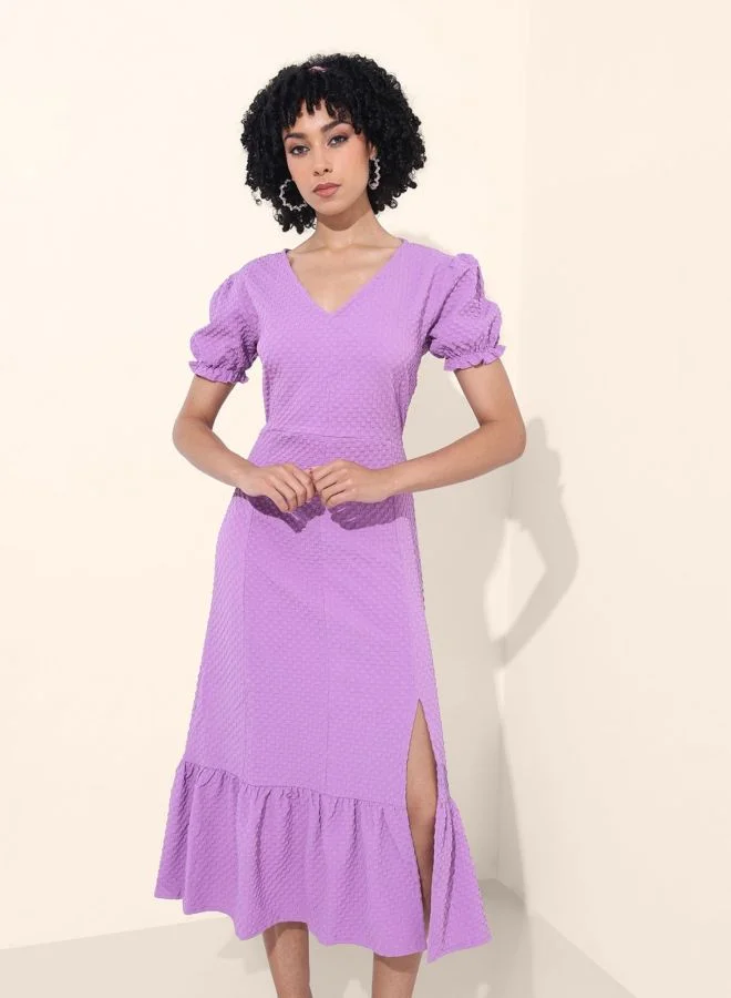 Women Fit and Flared Textured V-Neck Short Sleeve Maxi Dress