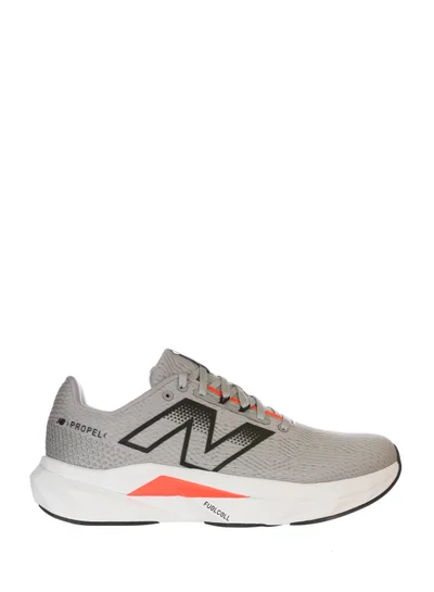 New Balance FuelCell Propel