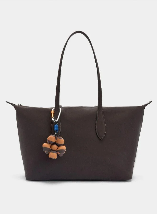 بارفوا حقيبة متسوق ذات ملمس ناعم مع قلادة