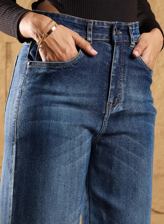 SASSAFRAS Dark Wash Knee Slit Straight Fit Jeans by Styli