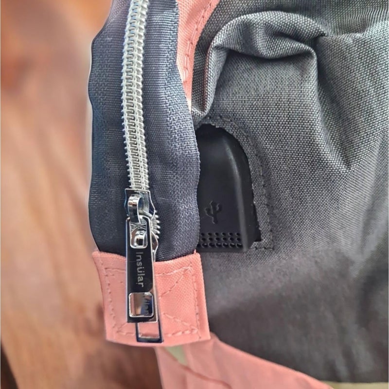 "Fashion Mummy Diaper Bag - Large Capacity, Waterproof, Multi-Functional Baby Care Backpack - MAJ140 Pink & Grey" - Image 2