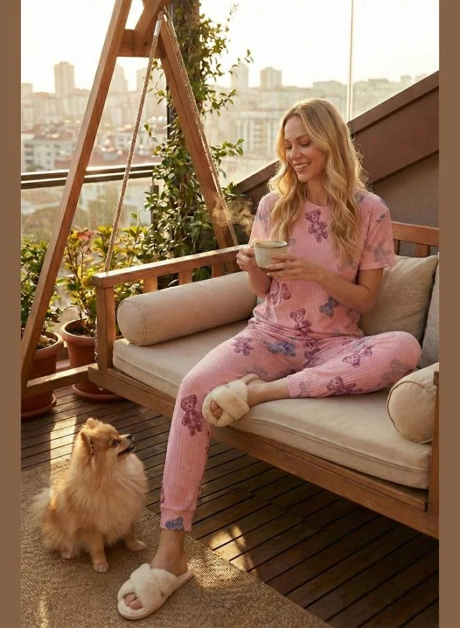 ليلا طقم بيجامة نسائي بأكمام قصيرة بقصة عادية من ليلا