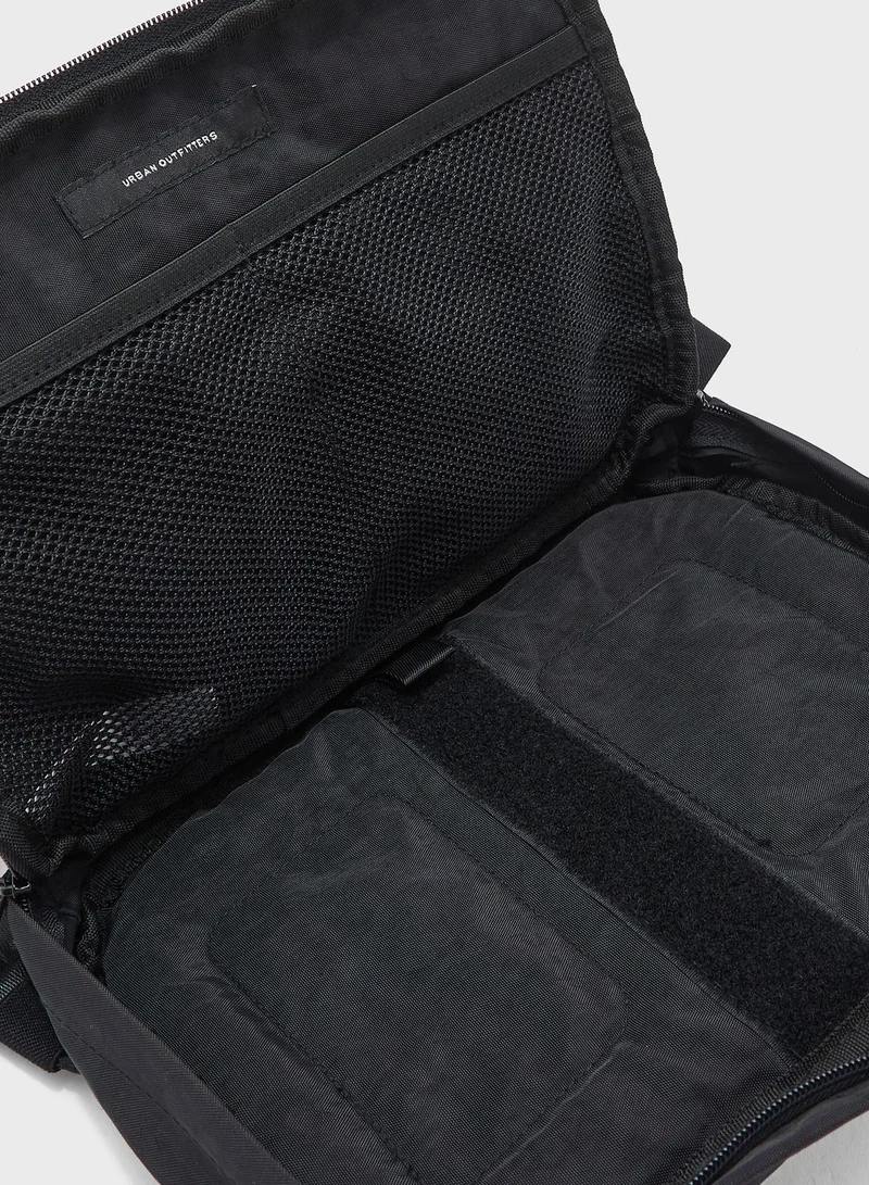 URBAN OUTFITTERS UO Chest Pack Messenger Bag