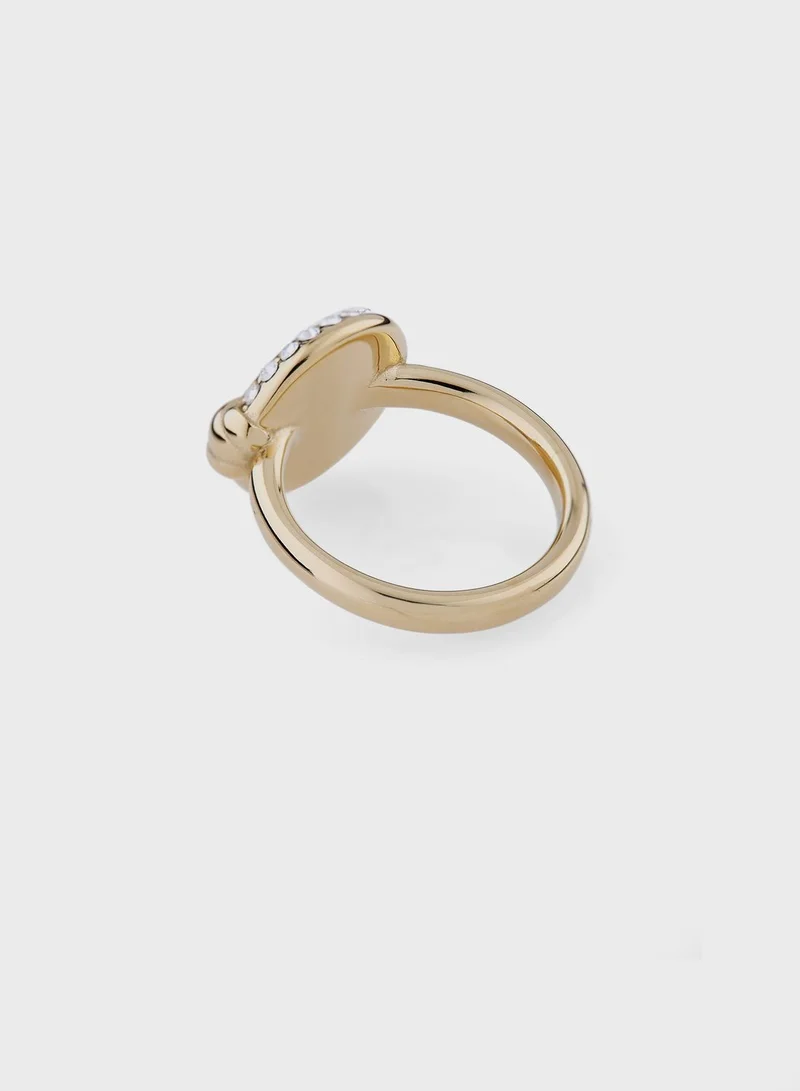 GUESS Round Solitaire Ring