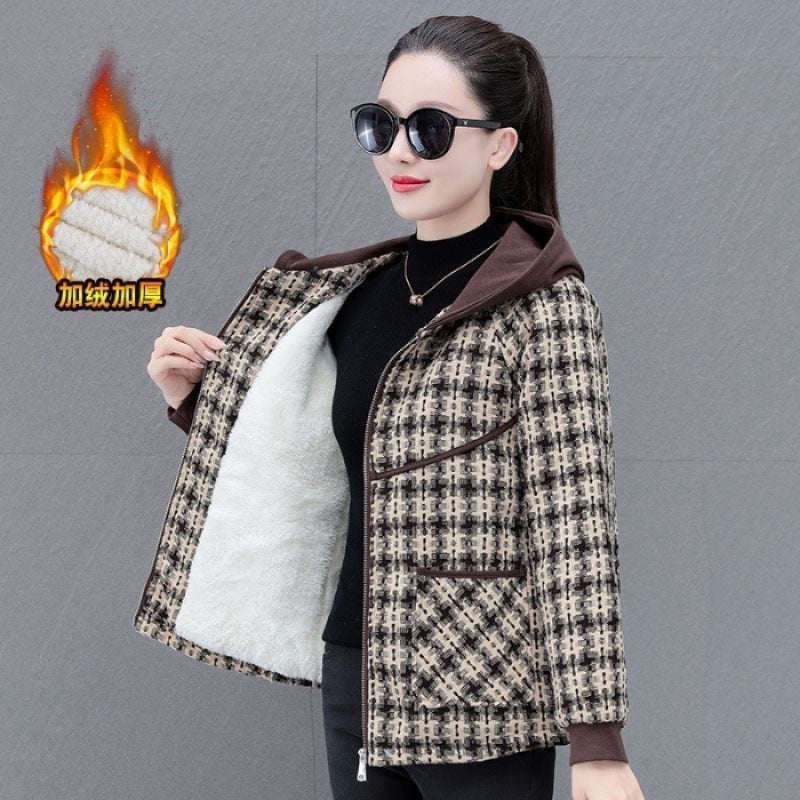 Womens fleece-lined Thickened Winter Lambskin Coat Casual All-match Hooded Short Cotton-padded Coat Womens Plaid Jacket Top Brown