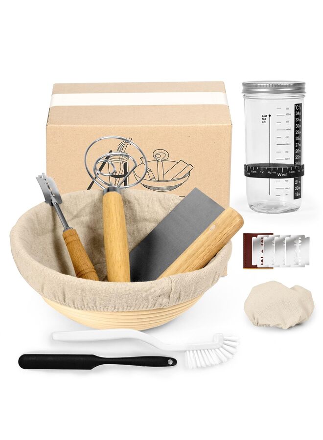 مجموعة كاملة من سلال تخمير العجين المخمر، ومجموعة حاويات زجاجية لبدء تخمير العجين المخمر، ومجموعة واسعة من لوازم خبز العجين المخمر. - Image 1